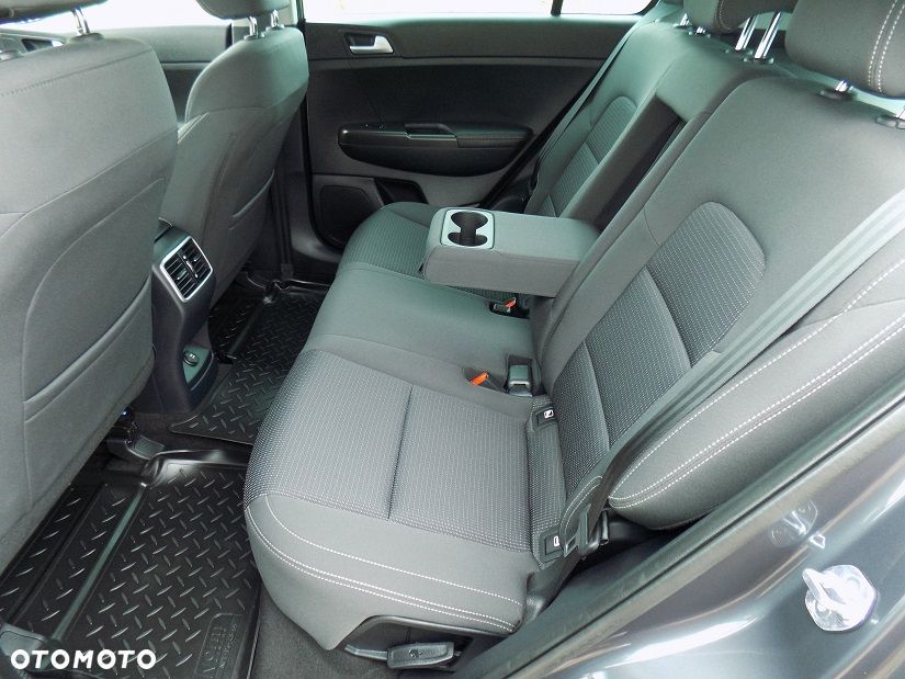 Kia Sportage 1.6 GDI 2WD DREAM-TEAM EDITION - 29