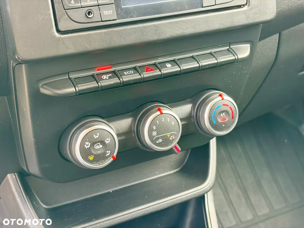 Renault EXPRESS - 12