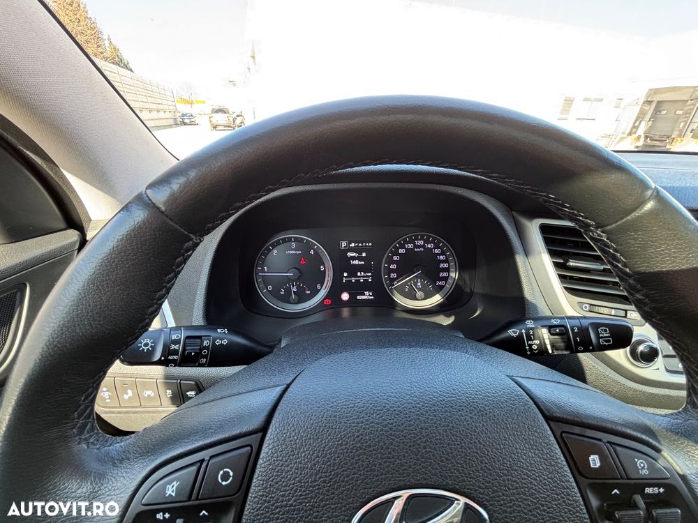 Hyundai Tucson 2.0 CRDI 4WD 6AT Luxury Pack+ - 29