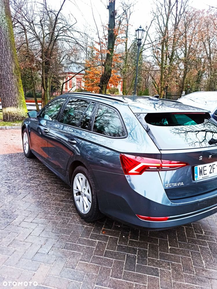 Skoda Octavia 2.0 TDI SCR Ambition DSG - 6