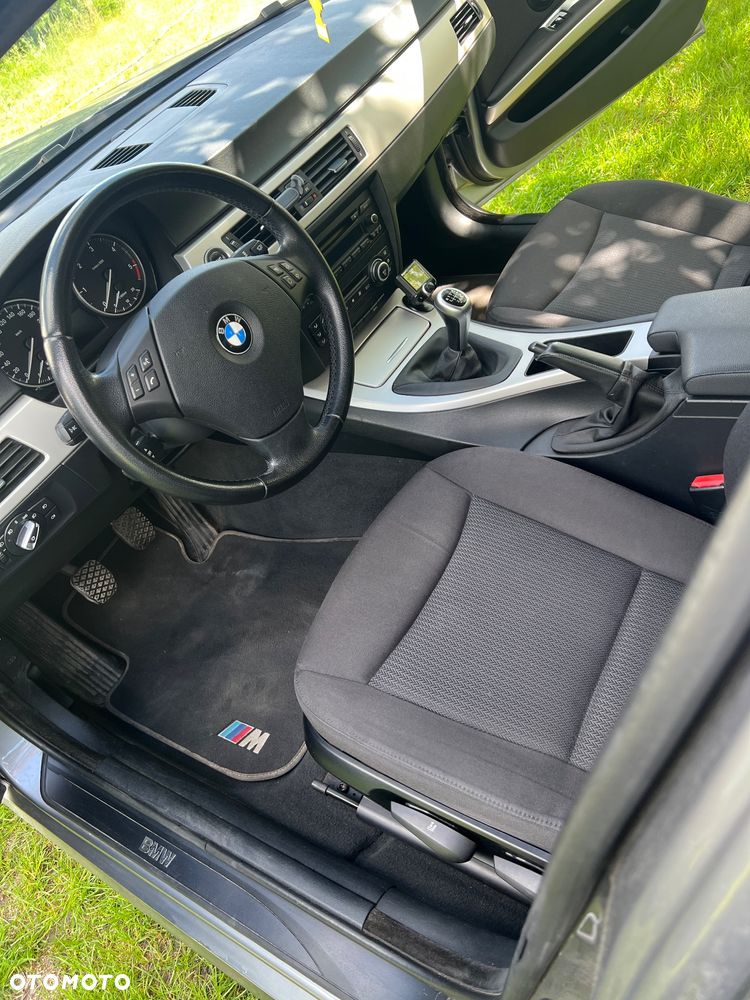 BMW Seria 3 318d DPF Edition Lifestyle - 8