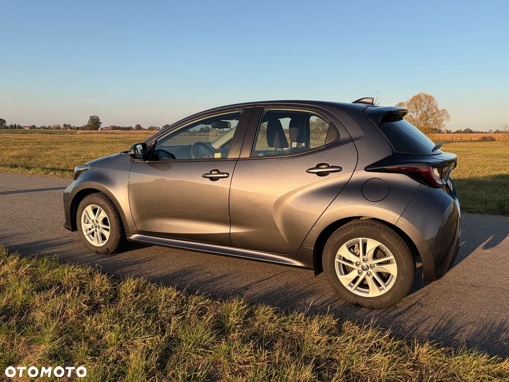 Toyota Yaris - 30