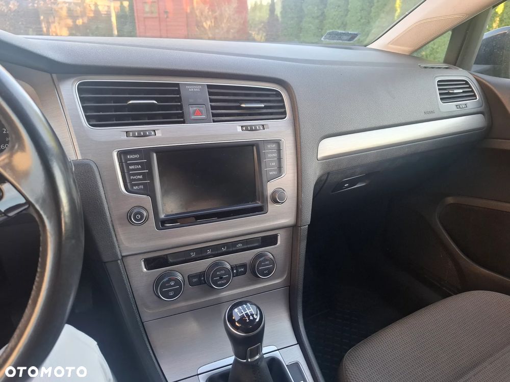 Volkswagen Golf 1.2 TSI BMT Comfortline - 7