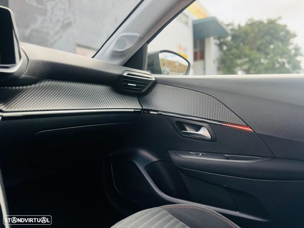 Peugeot 208 1.2 PureTech Allure Pack EAT8 - 27