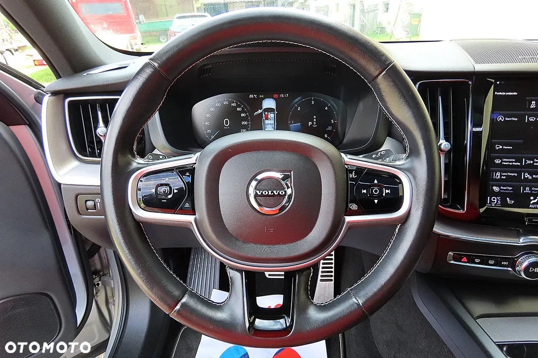 Volvo XC 60 B5 D AWD Ultimate Dark - 30
