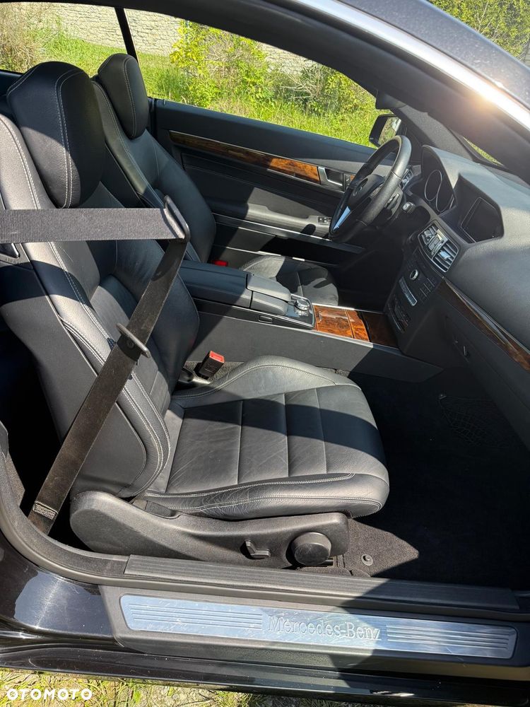 Mercedes-Benz Klasa E 350 4-Matic - 8