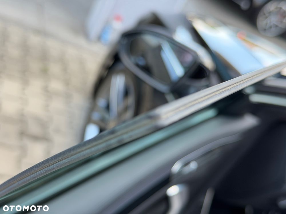 Volkswagen Arteon 2.0 TDI SCR 4Motion DSG R-Line - 18