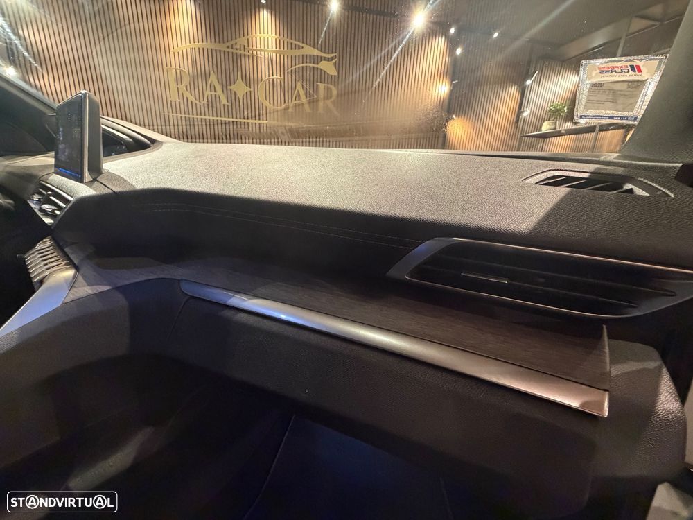 Peugeot 5008 2.0 BlueHDi GT Line EAT8 - 38