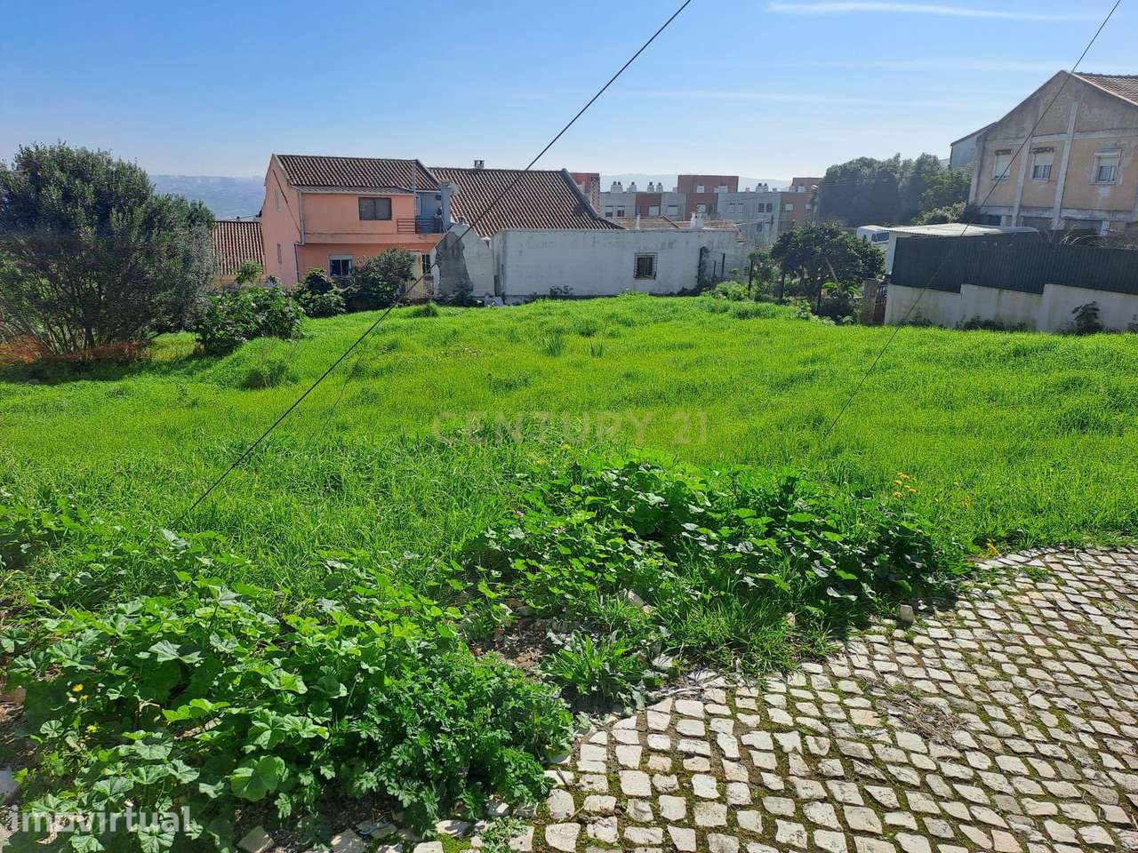 Terreno c/ 210m2 para construção de moradia | Amadora - Grande imagem: 2/11