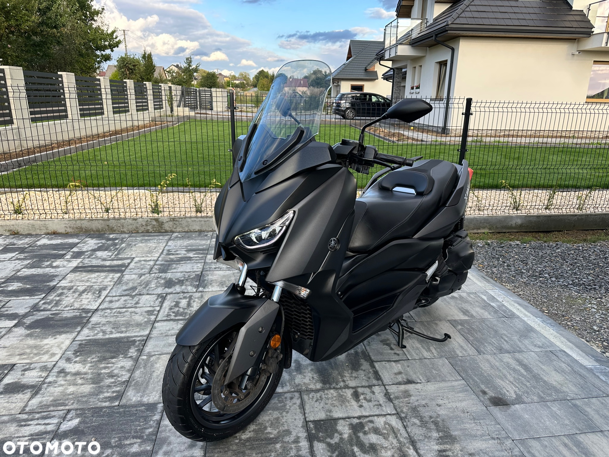 Yamaha X-max - 16