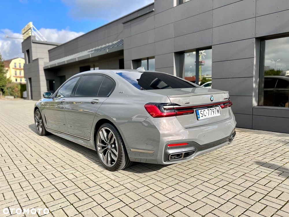 BMW Seria 7 M760Li xDrive - 11