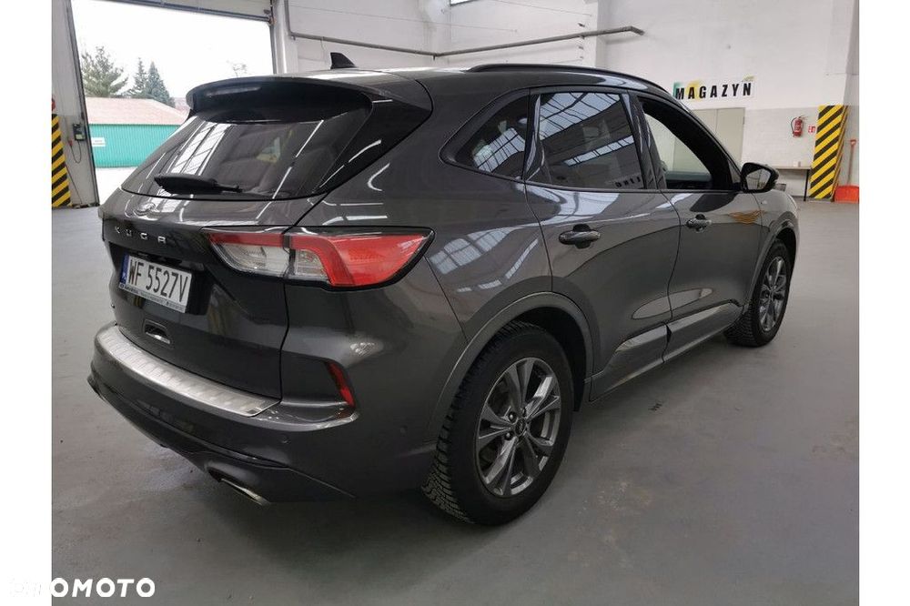 Ford Kuga - 2