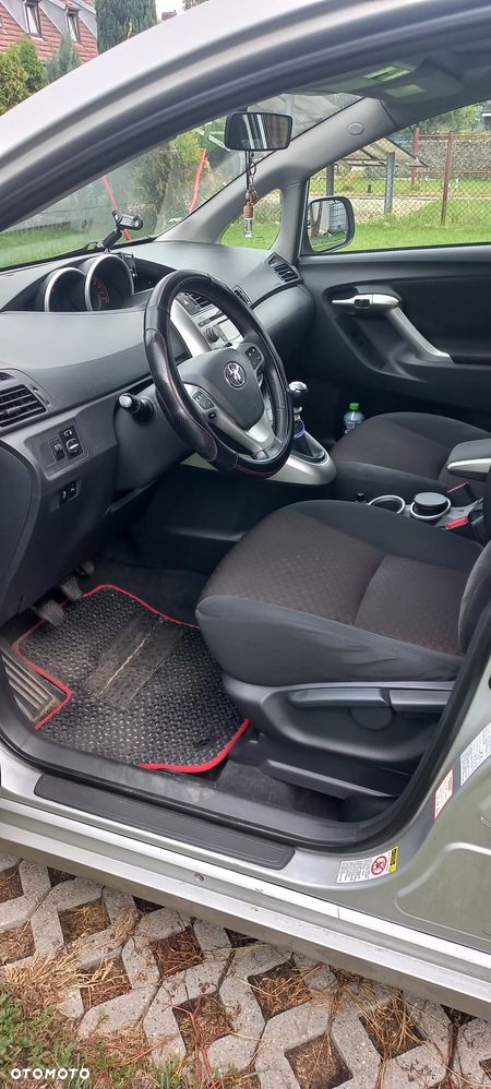 Toyota Verso 2.0 D-4D - 16