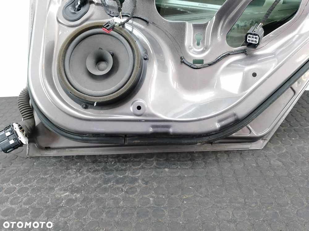 DRZWI TYŁ PRAWY  FORD FOCUS III VB KOMBI - 2