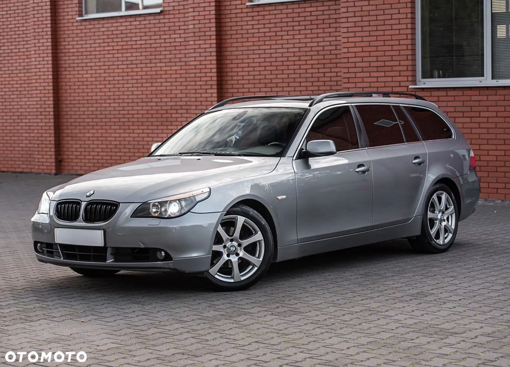 BMW Seria 5 523i Touring - 6