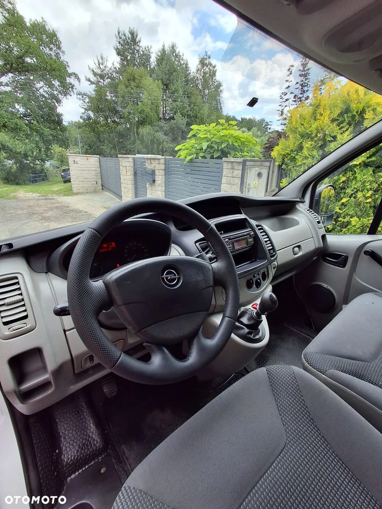 Opel VIVARO - 2