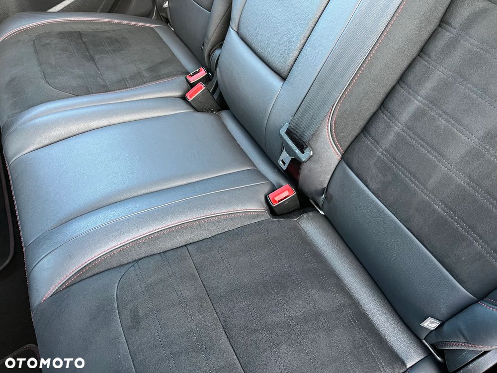 Ford Kuga 2.0 TDCi 4x4 ST-Line - 28