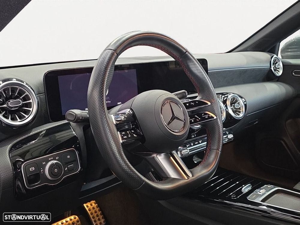 Mercedes-Benz A 250 Limousine - 8