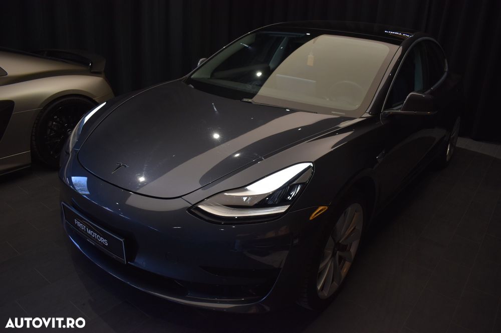 Tesla Model 3 Standard Reichweite Plus Hinterradantrieb - 3