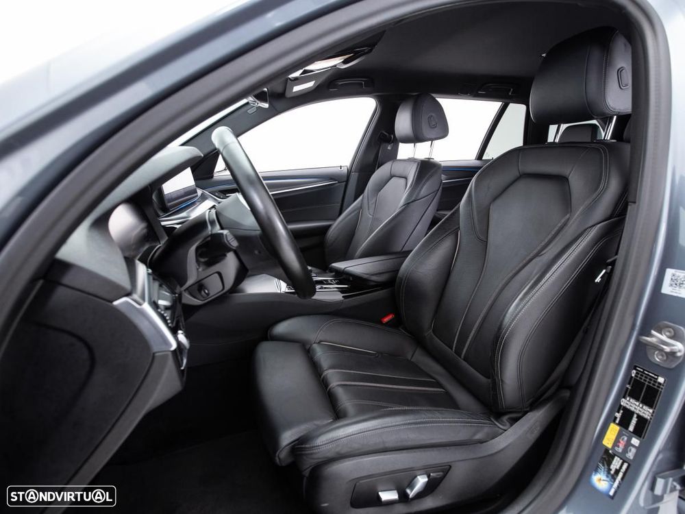 BMW 520 i Pack Desportivo M - 10