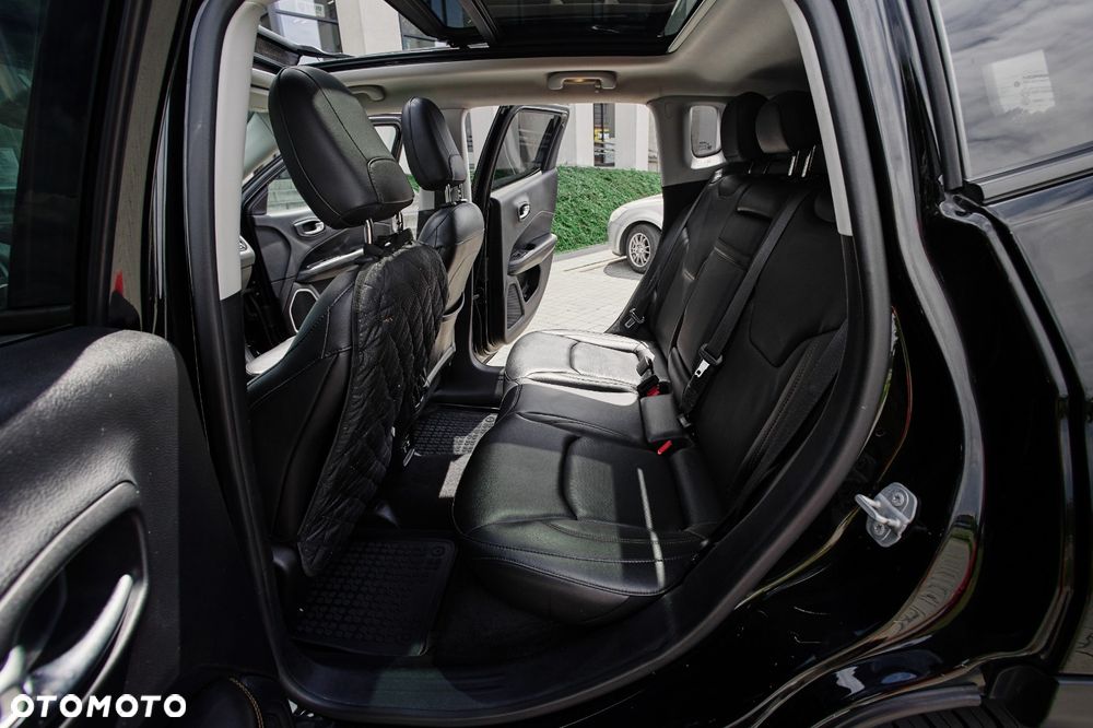 Jeep Compass - 11