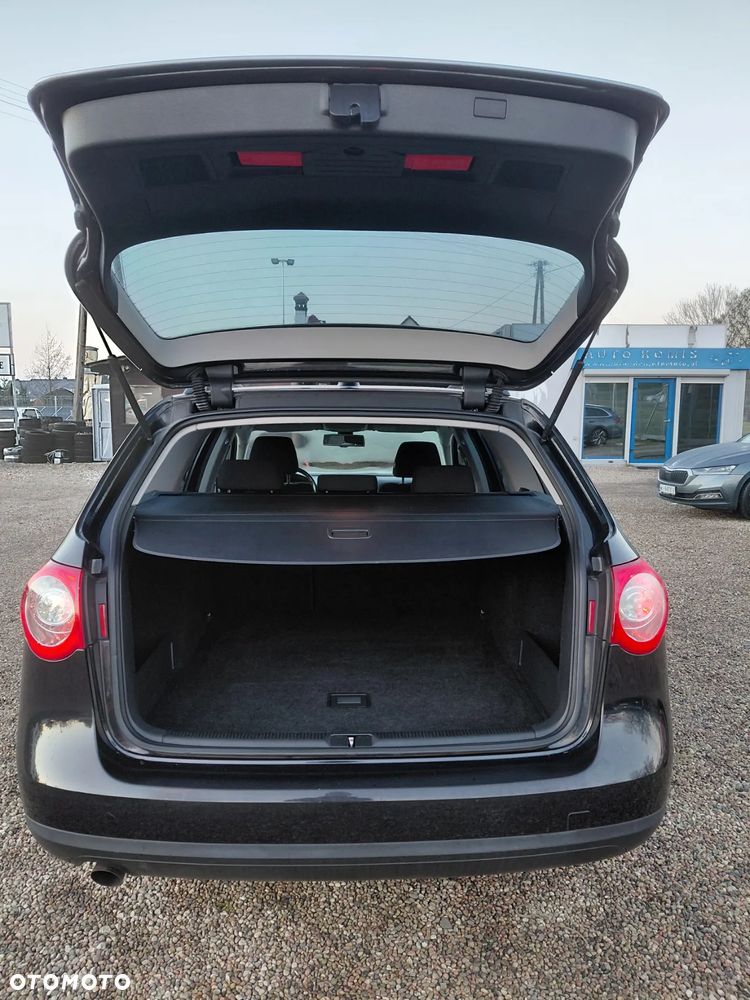 Volkswagen Passat Variant 1.4 TSI Highline - 28