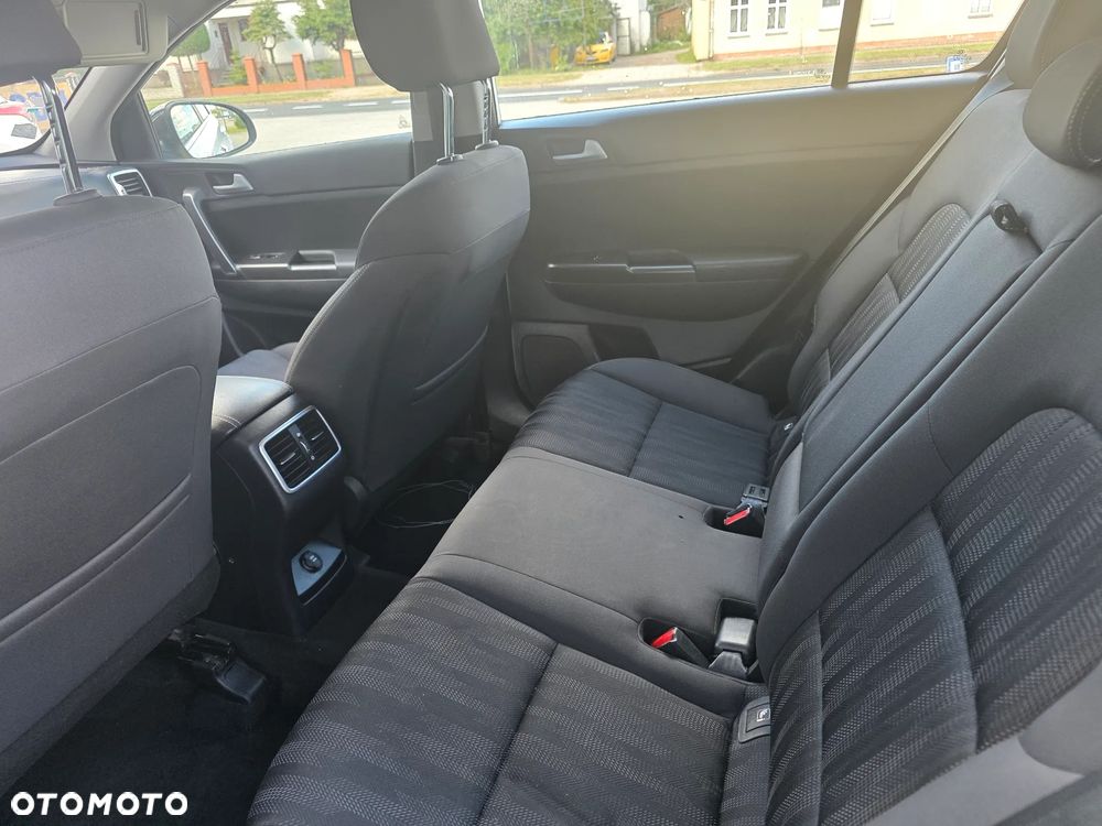 Kia Sportage 1.7 CRDI 2WD Edition 7 - 9