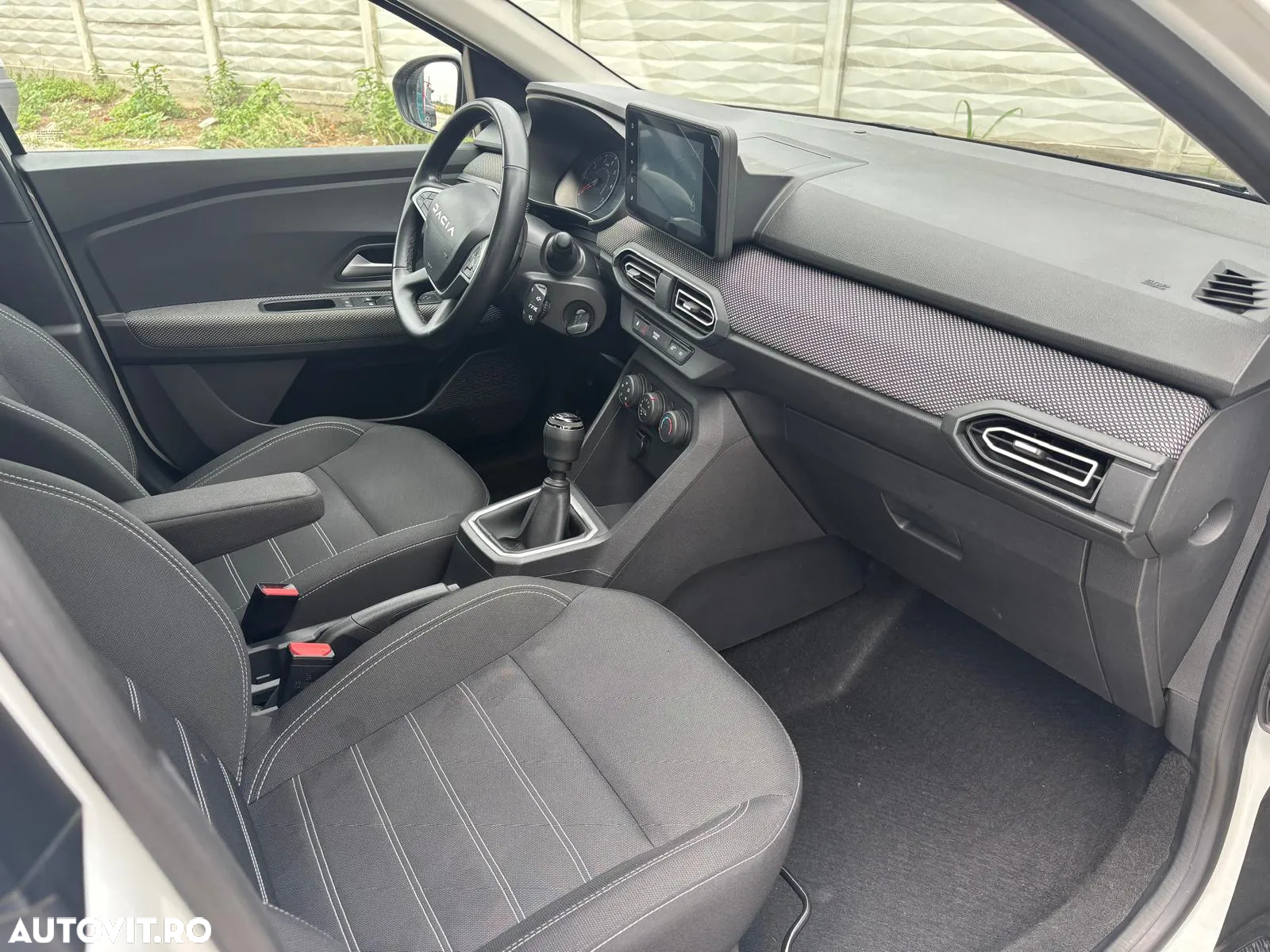 Dacia Logan TCe 90 MT6 Expression - 4
