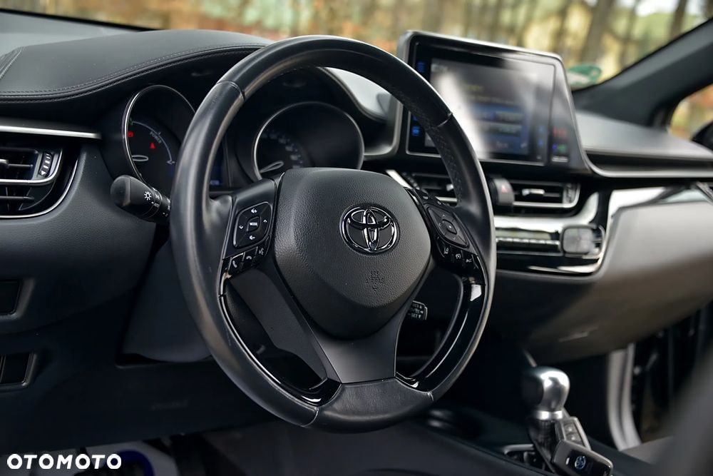 Toyota C-HR - 26