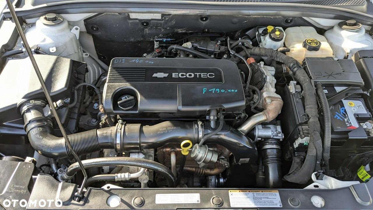 Chevrolet Cruze - 36