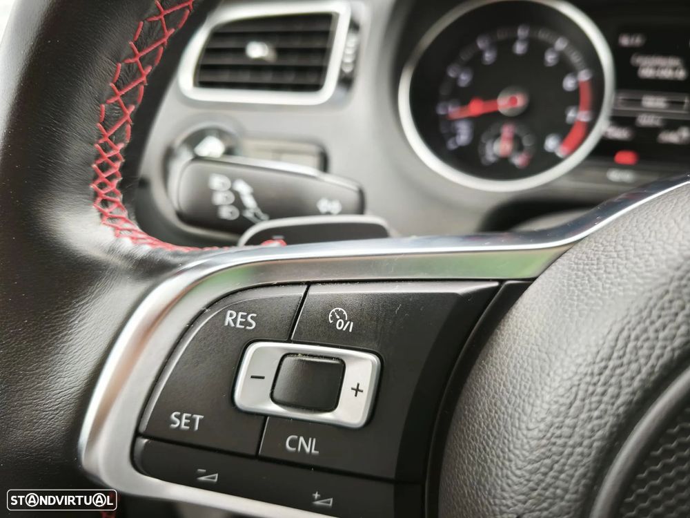 VW Polo 1.8 TSi GTi DSG - 35