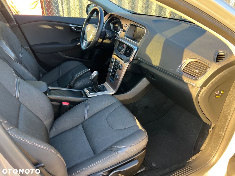 Volvo V40 Cross Country D2 Momentum - 7