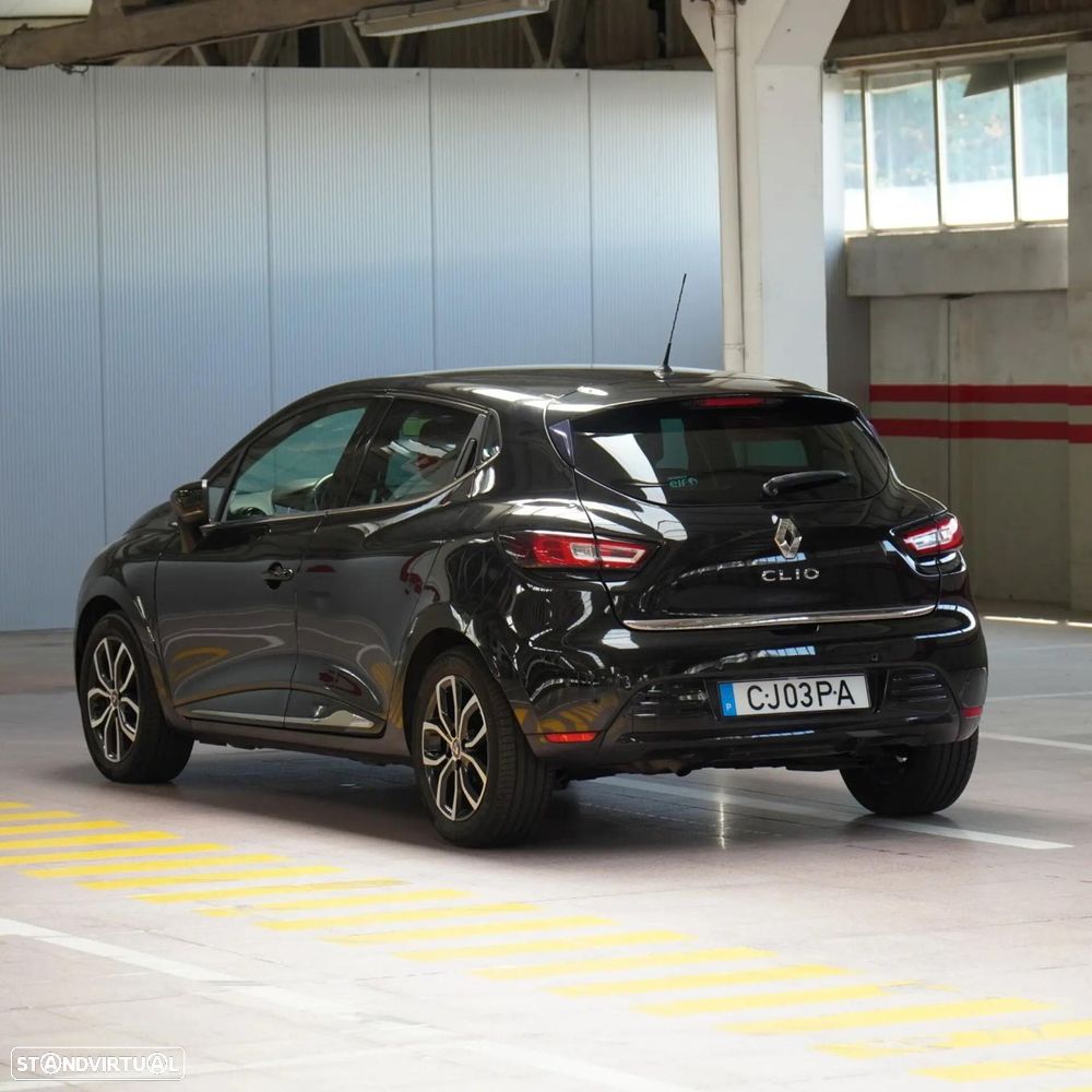 Renault Clio - 6