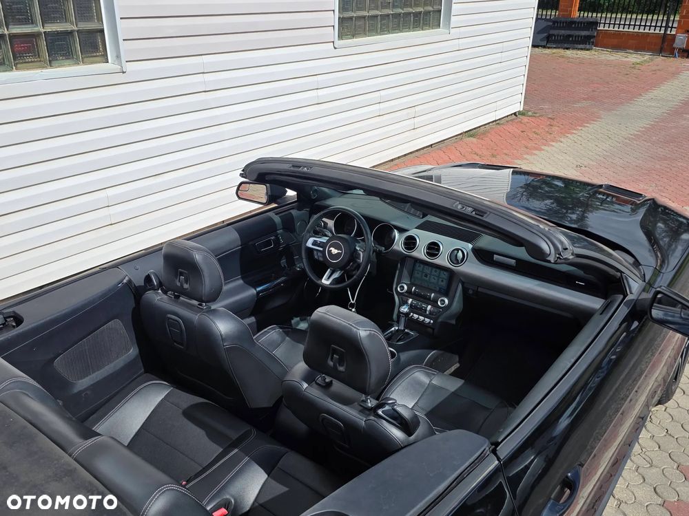 Ford Mustang Cabrio 2.3 Eco Boost - 12