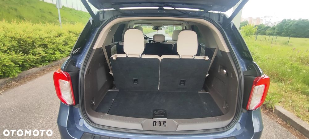Ford Explorer - 17