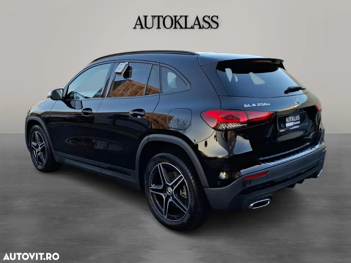 Mercedes-Benz GLA 250 e - 3