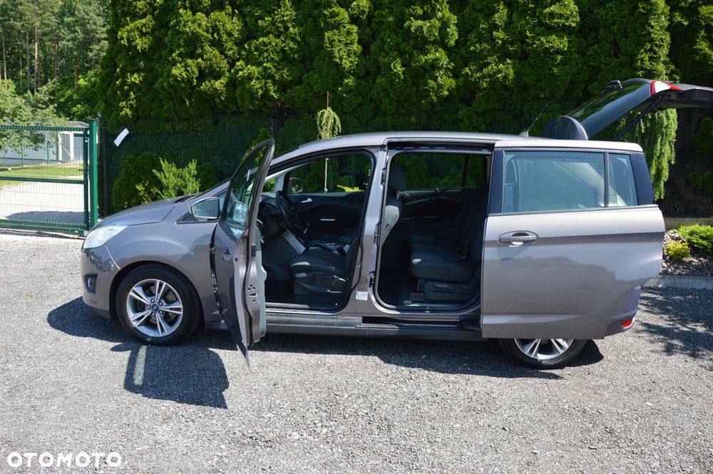 Ford Grand C-MAX - 16