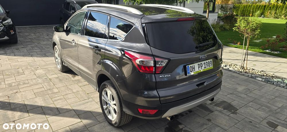 Ford Kuga 1.5 EcoBoost 2x4 Titanium - 9