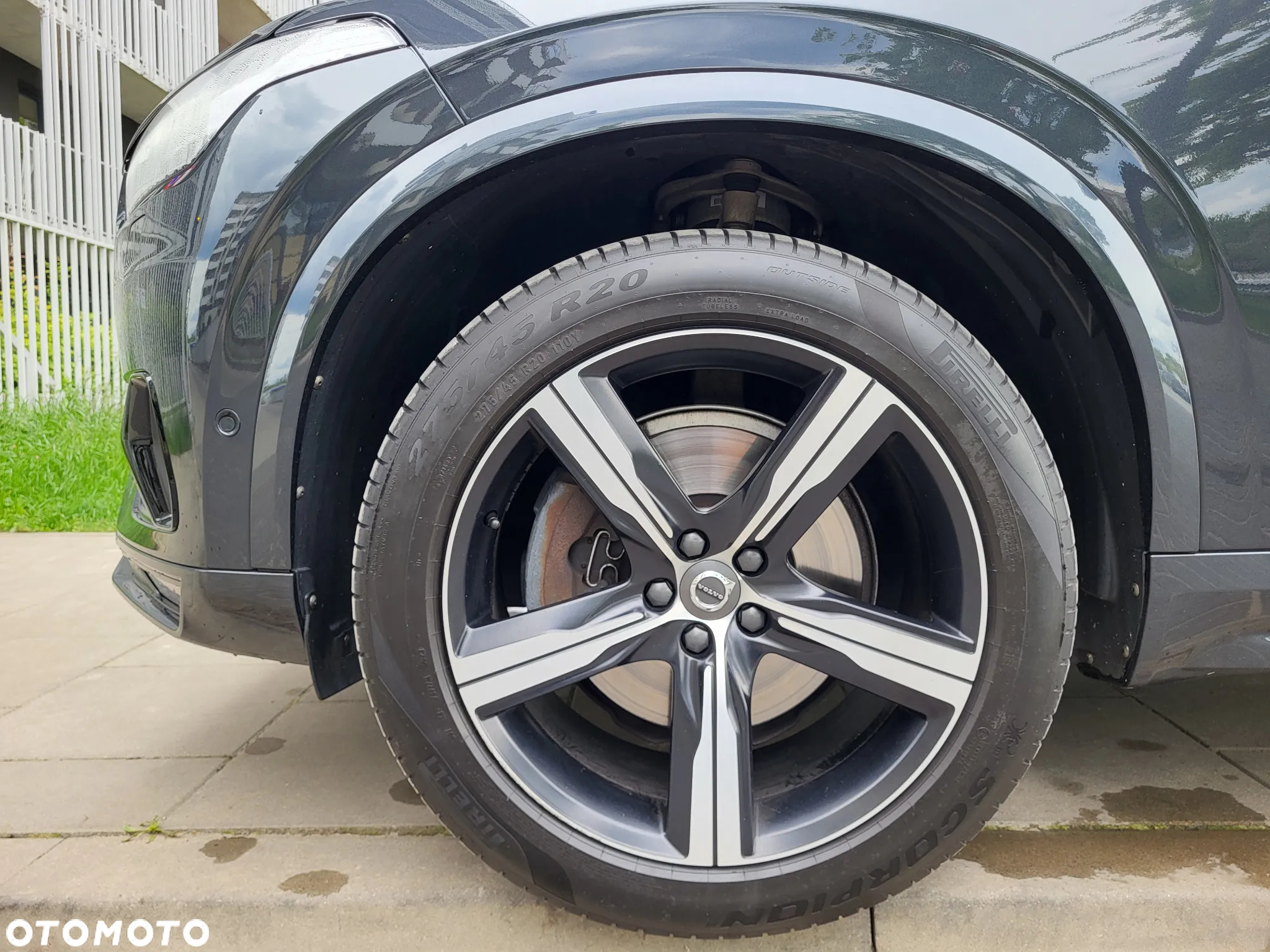 Volvo XC 90 D5 SCR AWD R-Design 7os - 37