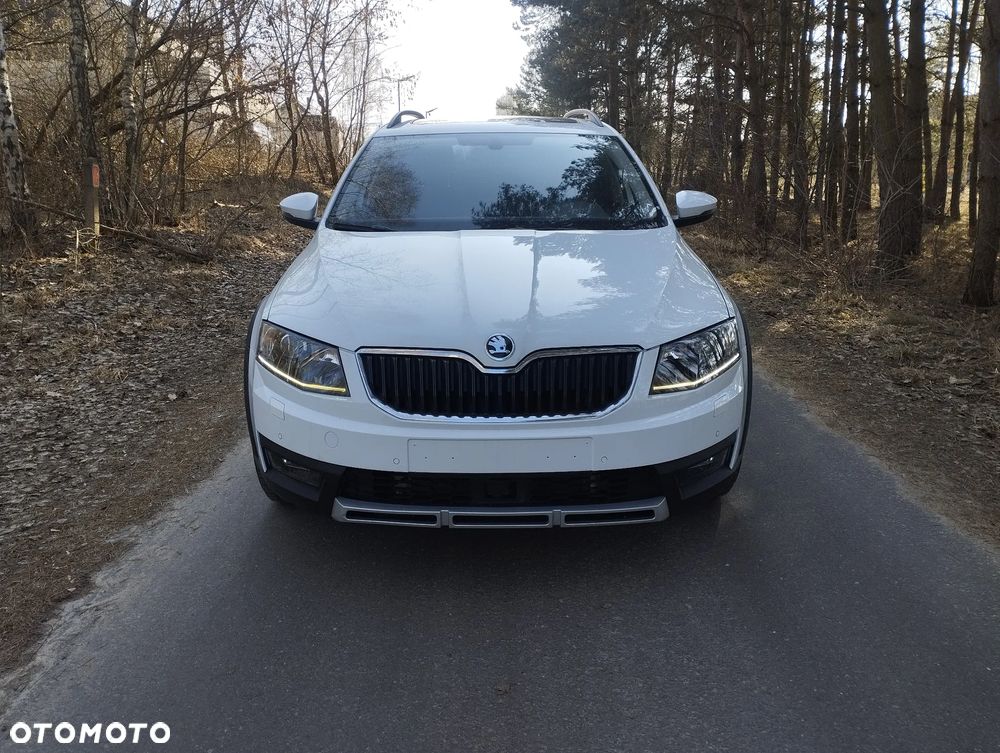 Skoda Octavia 2.0 TDI 4x4 DSG Scout - 1