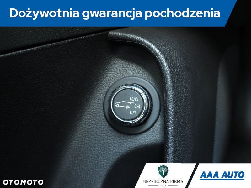 Opel Insignia - 23