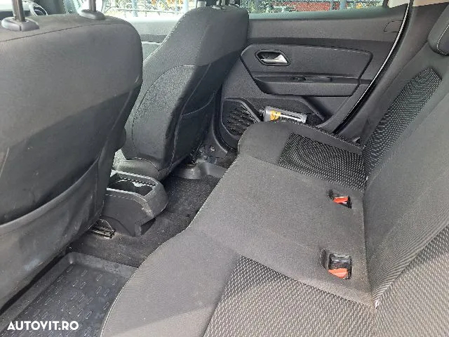 Dacia Duster 1.5 dCi 4WD Comfort - 9