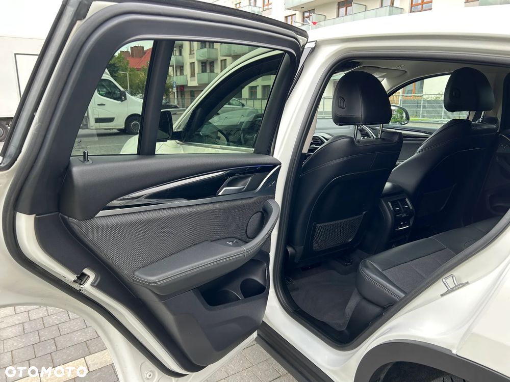BMW X4 xDrive20i GPF xLine sport - 27