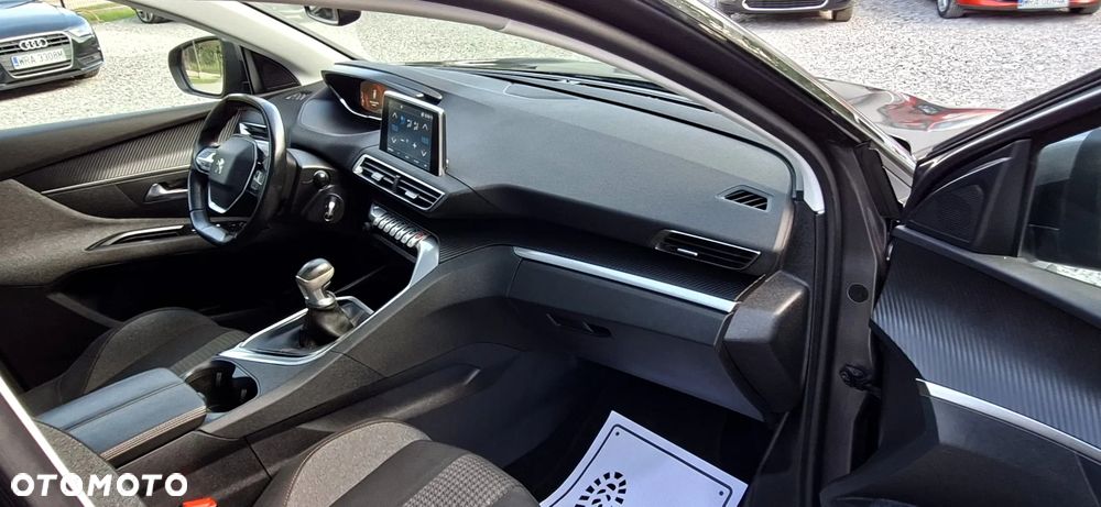 Peugeot 5008 PureTech 130 Stop & Start Active Business-Paket - 21