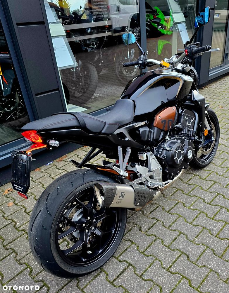 Honda CB - 8