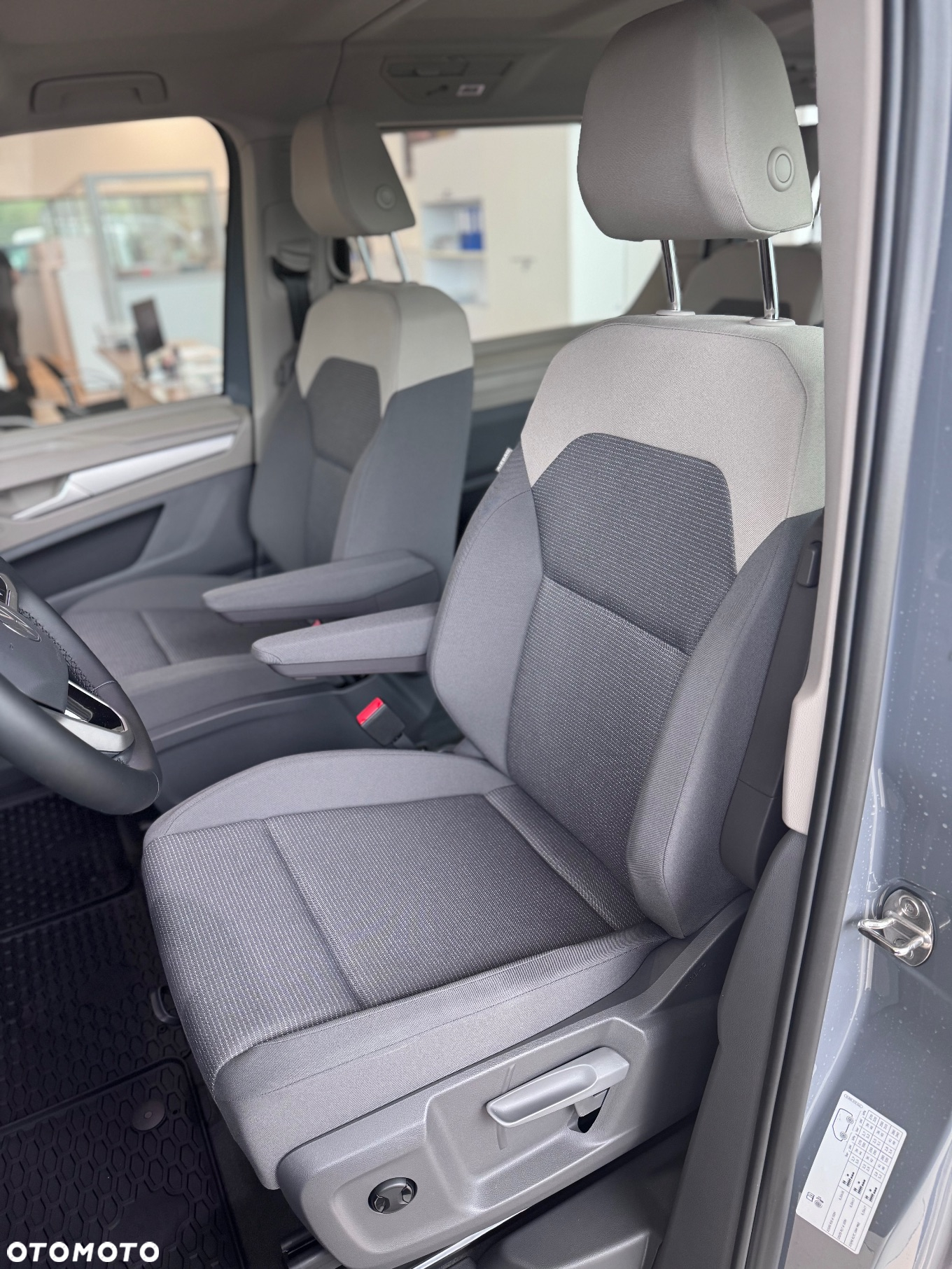 Volkswagen Multivan 2.0 TDI L2 Family DSG - 5