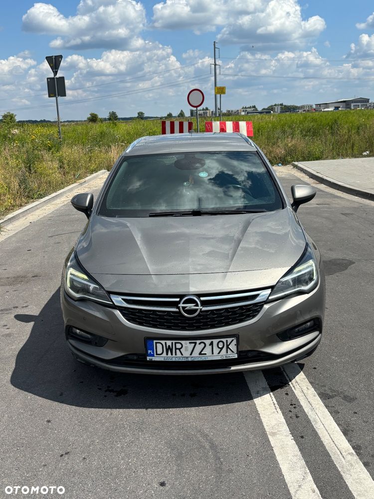 Opel Astra V 1.6 CDTI Dynamic - 2