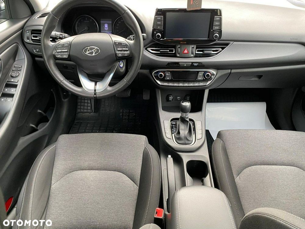 Hyundai i30 1.0 T-GDI Modern DCT - 10