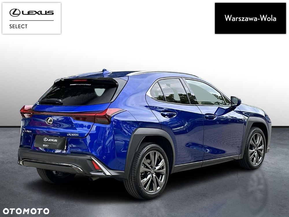 Lexus UX 300h F Sport Design - 7