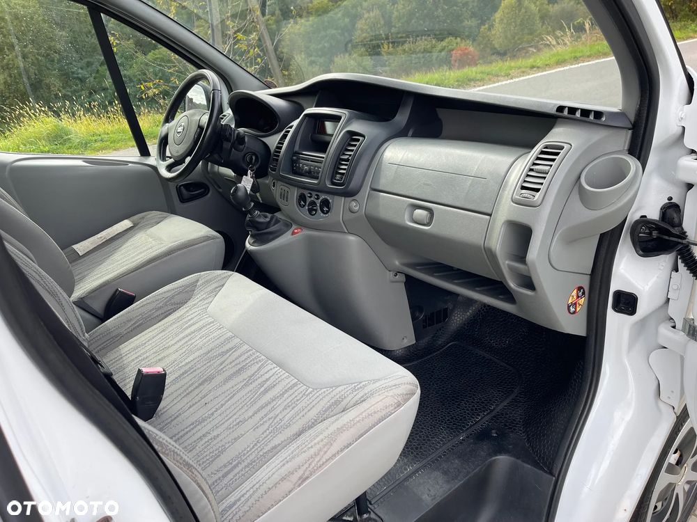 Opel Vivaro - 21